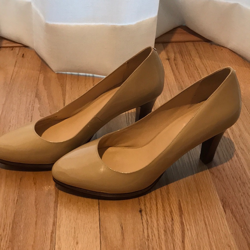 NEW Cole Haan Nike Air Nude D36486 Pump - 8.5